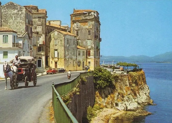 Mouragia House